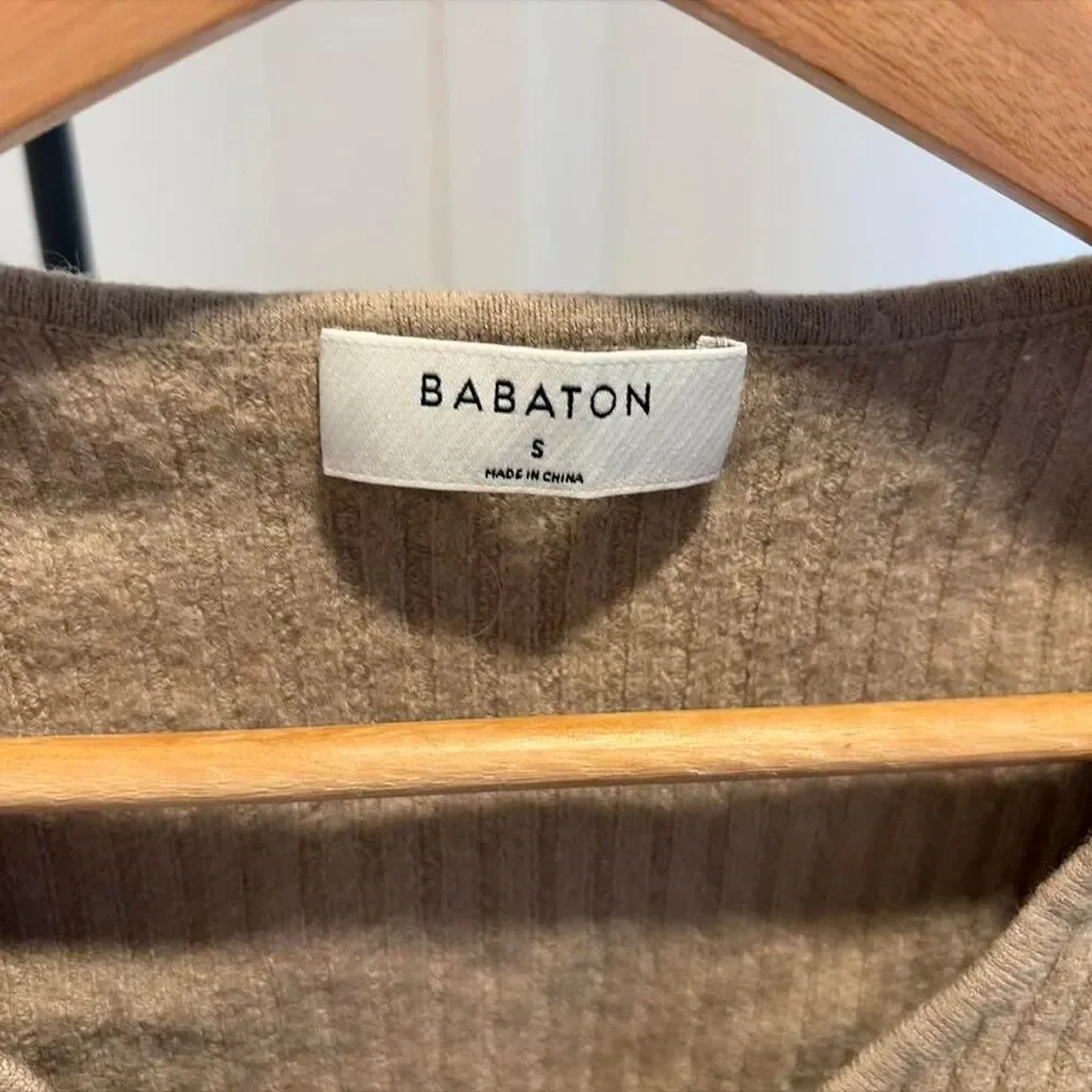 Babaton Aritzia Merino Wool Small Fits XS